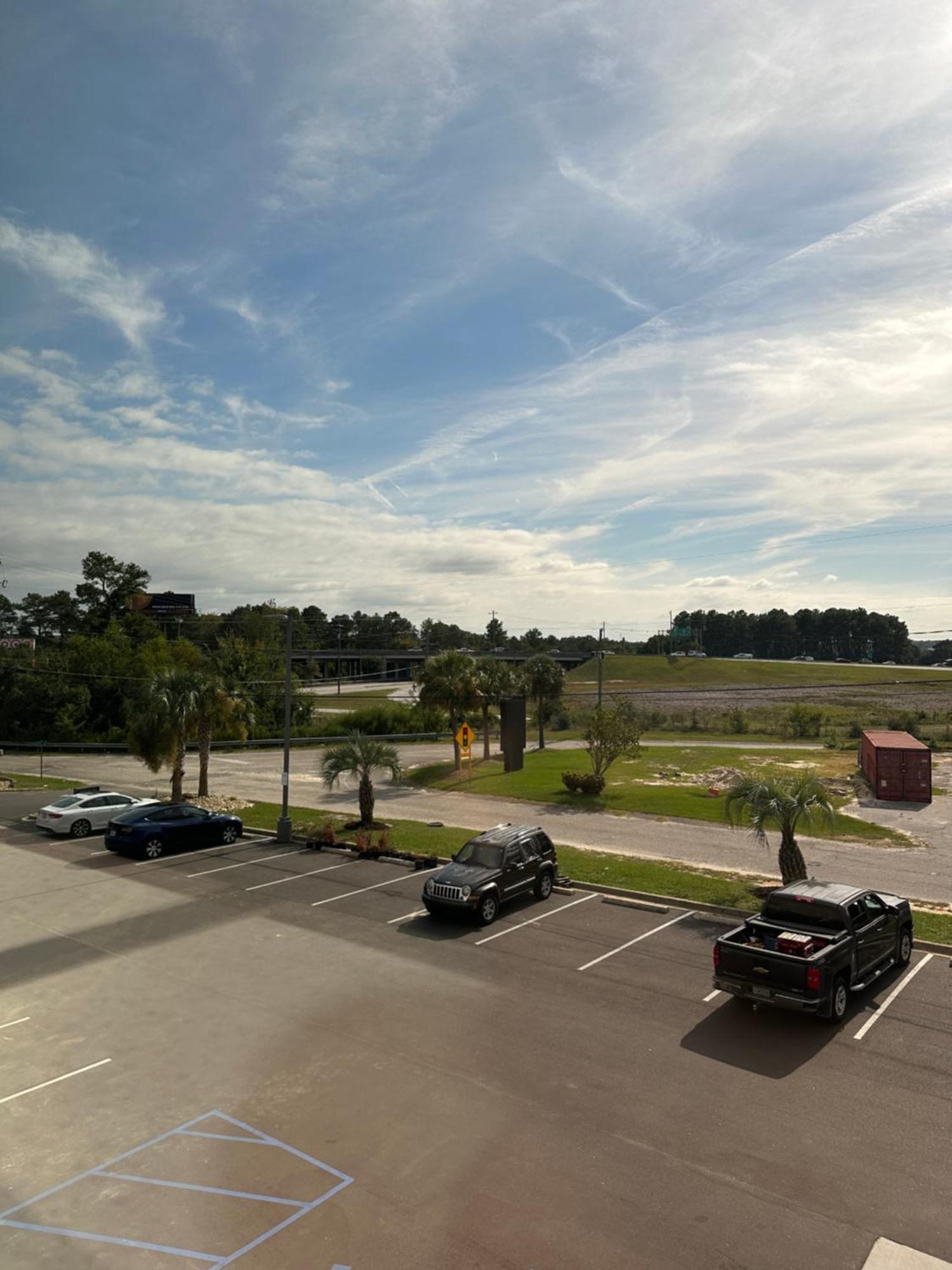 La Quinta Inn By Wyndham Columbia Ne Fort Jackson Exterior photo